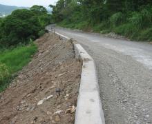 Muro de contención en camino Yecuatla-Cuatitlan