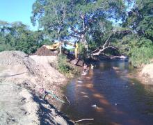 Reconstrucción margen natural derecha del Rio Blanco.