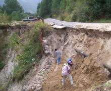 Muro de contención en camino Quimixtlan