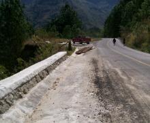 Muro de contención en camino Quimixtlan